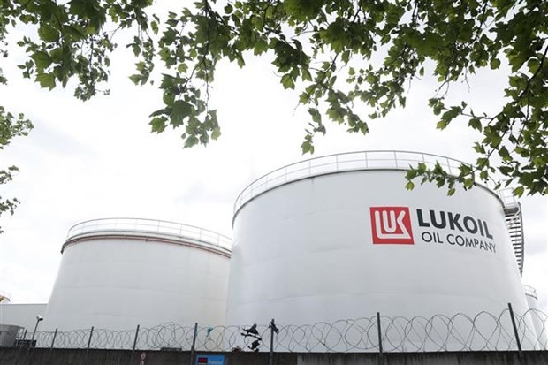 lukoil-nga-italy-1667189932.jpg