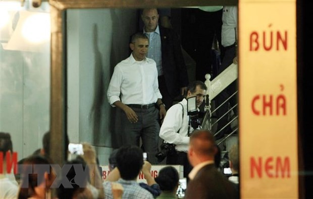ttxvn-obama-bun-cha-1691375803.jpg