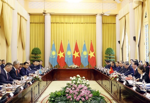 ttxvn-chu-tich-nuoc-chu-tri-le-don-tong-thong-kazakhstan-2-1692670669.jpg