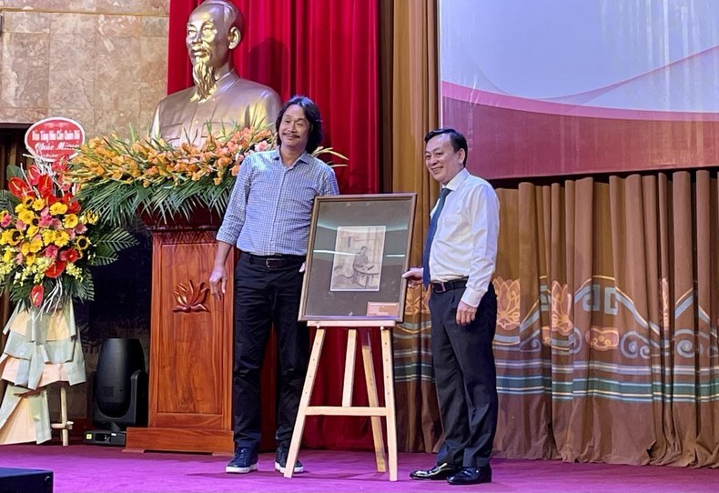 tiep-nhan-phac-thao-6446-1692845423.jpg
