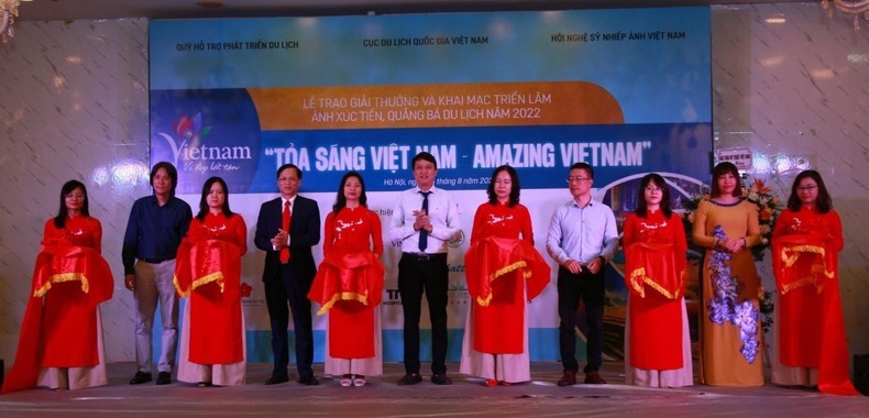 anh-2-cat-bang-trien-lam-anh-9550-1692950940.jpg