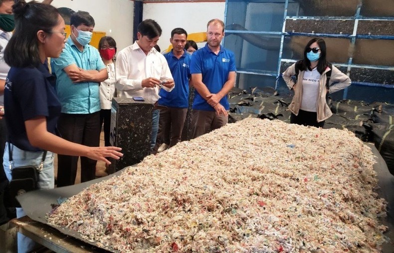 a4-rac-thai-nhua-3646-1694160151.jpg