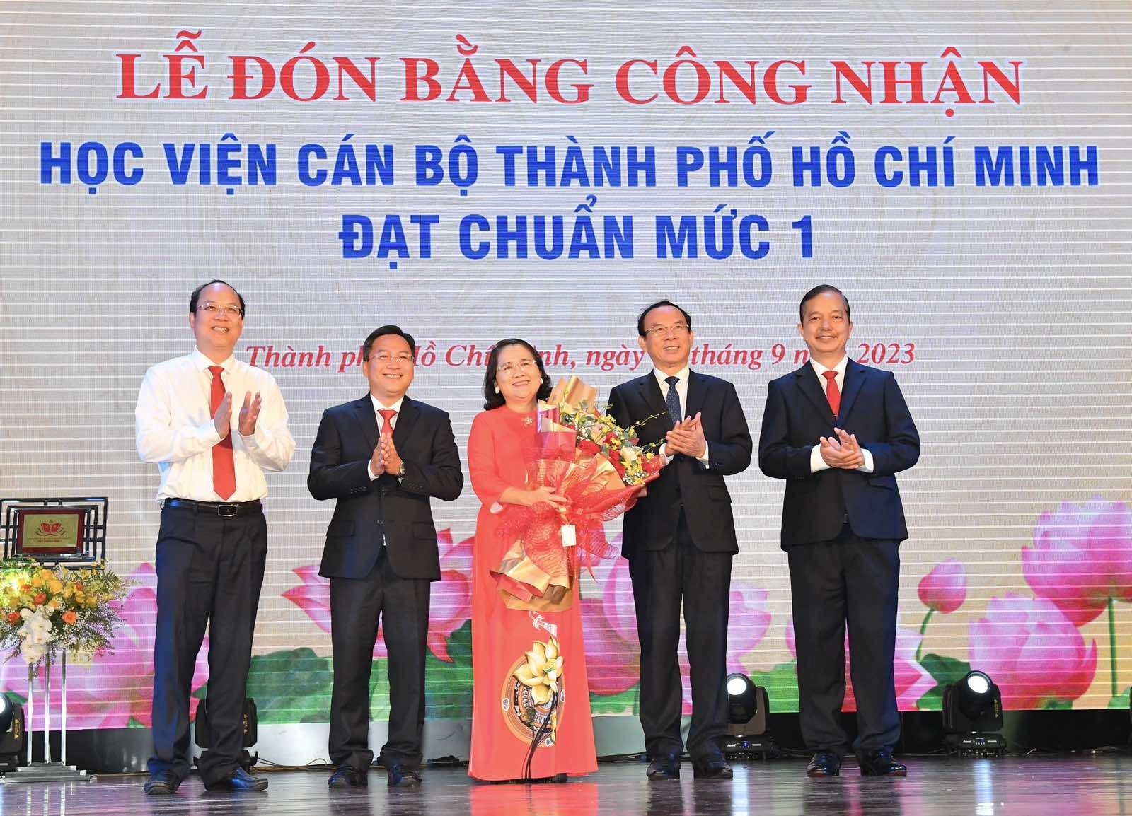 hv-can-bo-1695099888.jpg