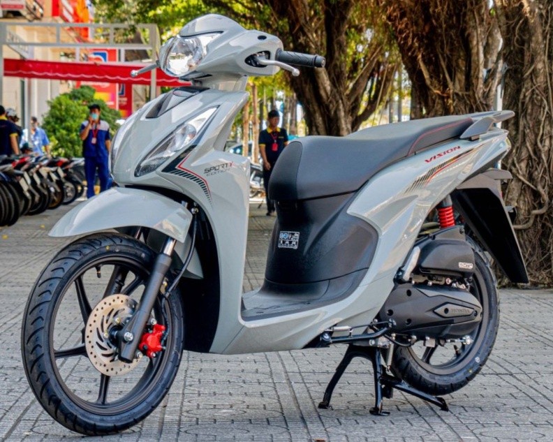 9-thang-viet-nam-tieu-thu-gan-2-trieu-xe-may-gia-xe-vision-giam-sau-20231020113715-1697785580.jpg