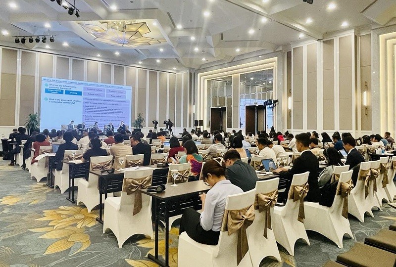 anh-2-toan-canh-hoi-thao-822jpg-1698115122.jpg