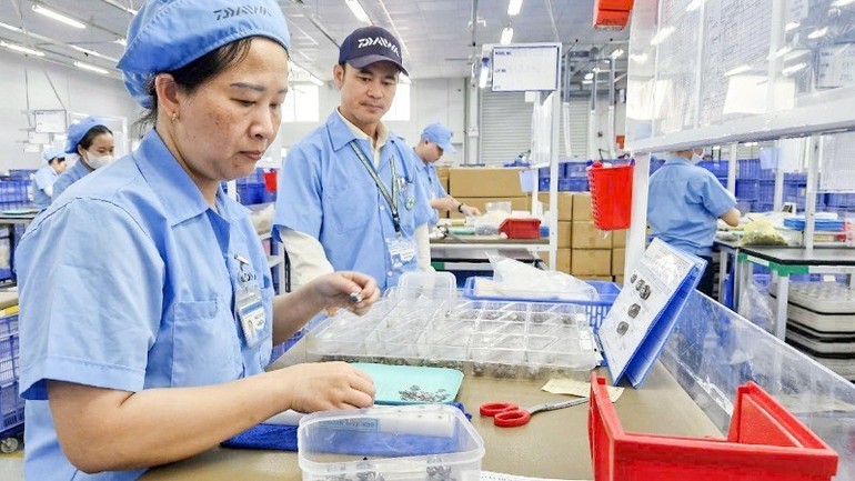 cong-nhan-bao-hiem-8467-1751339827.jpg