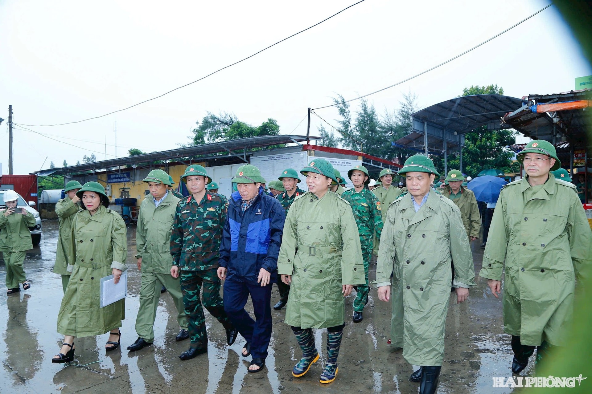 e5a38f37-3bfd-43e3-a9a4-2cdac331456b-pho-thu-tuong-1-1753099223.jpg