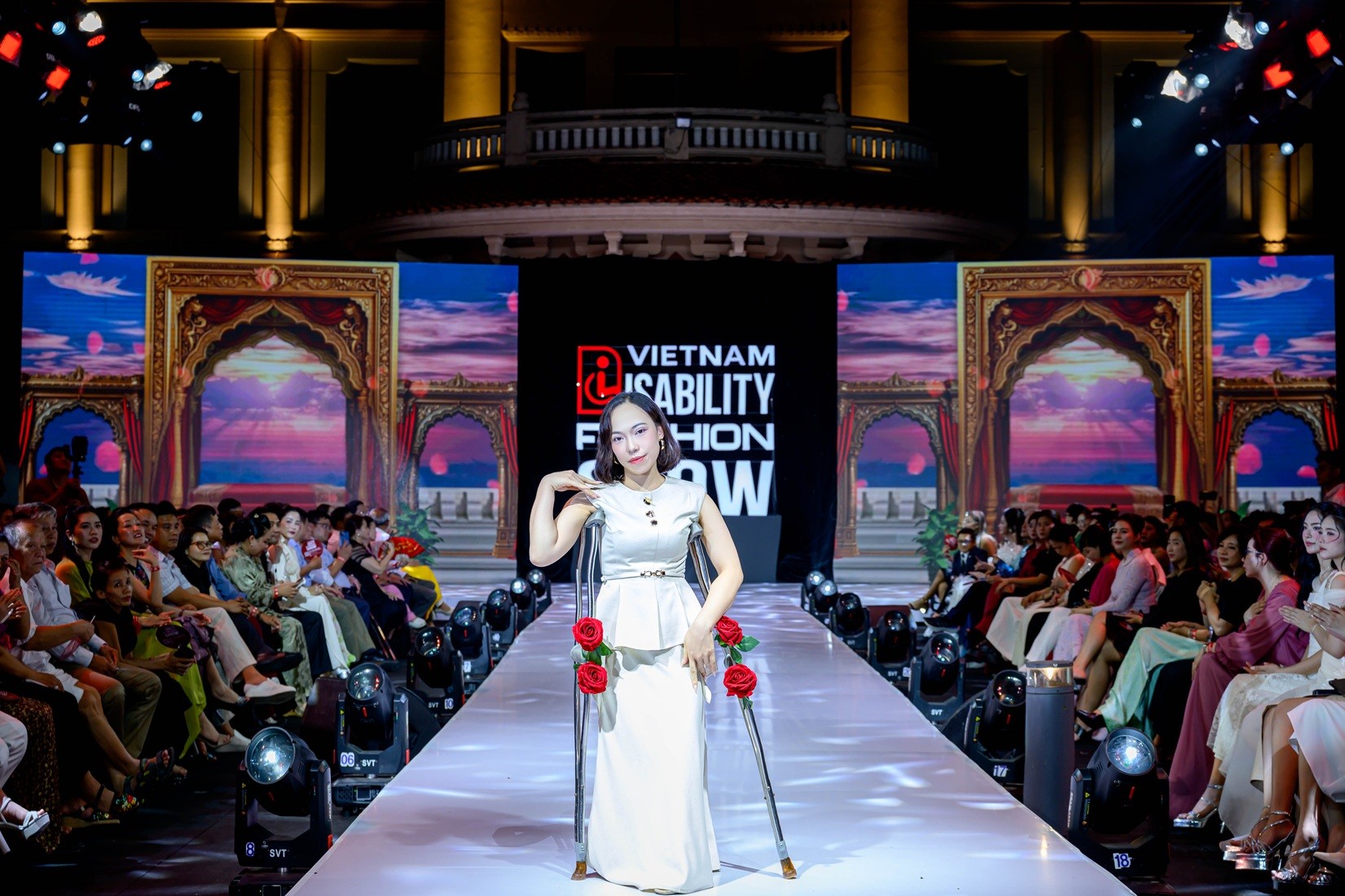 san-dien-thoi-trang-danh-cho-nguoi-khuyet-tat-pld-1754369177.jpg