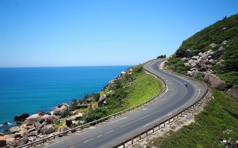duong-ven-bien-binh-thuan-1754932855337735464172-1754967469.jpg