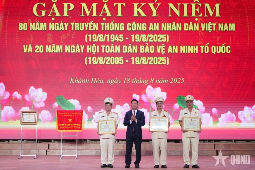 qdnd-18-8-2-1755510339.jpg