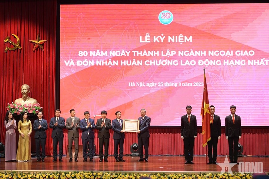 gen-h-z6942330360082-843629207d48baca208f65f1d64209b4-1756110949.jpg