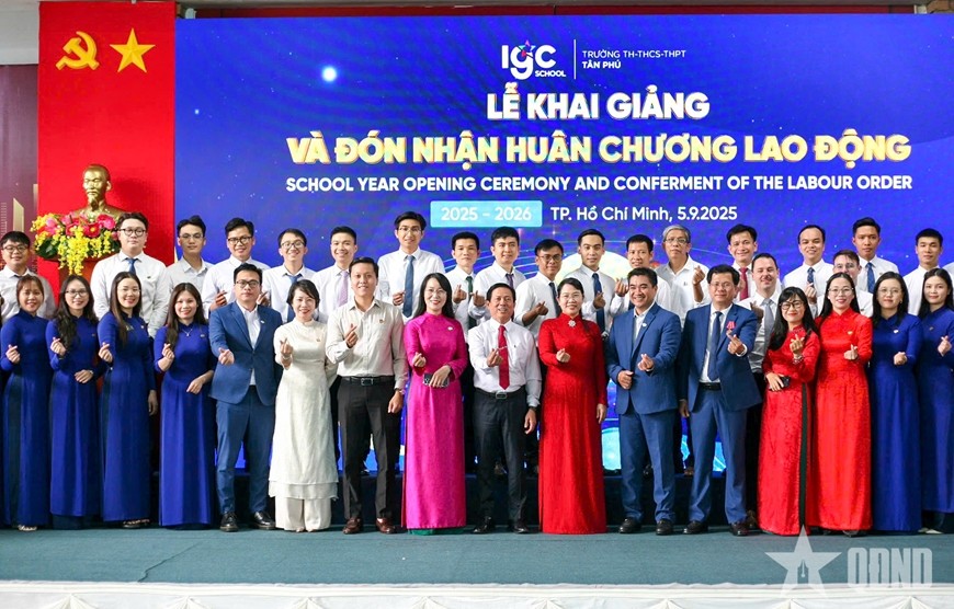 khai-giang-nam-hoc-moi-tp-ho-chi-minh-3-1-1757057855.jpg