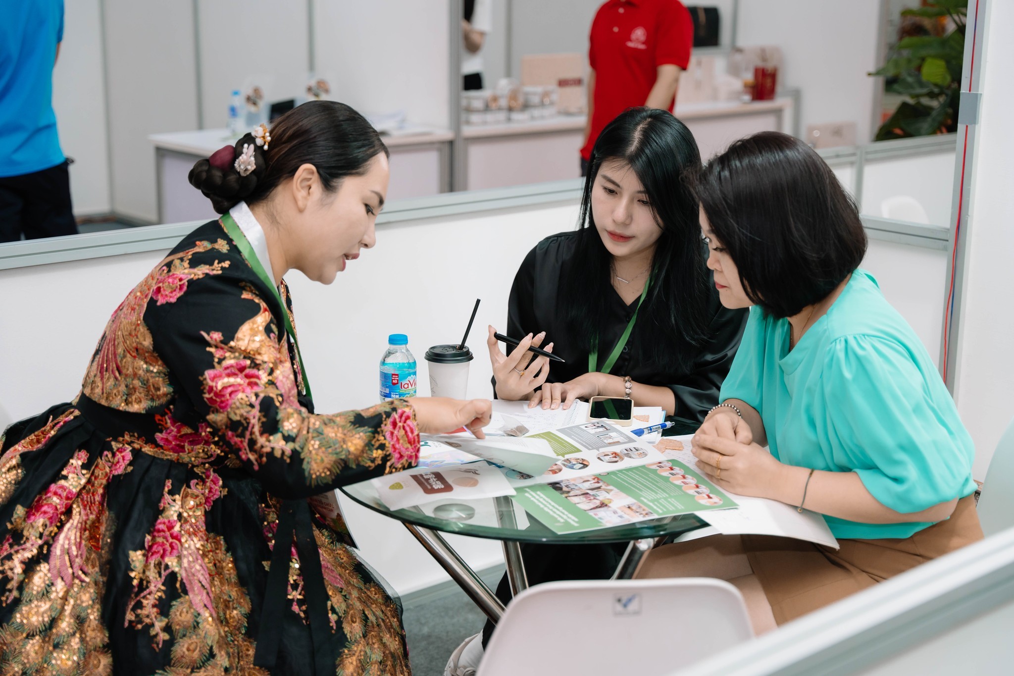 cham-soc-suc-khoe-pld-1758087227.jpg