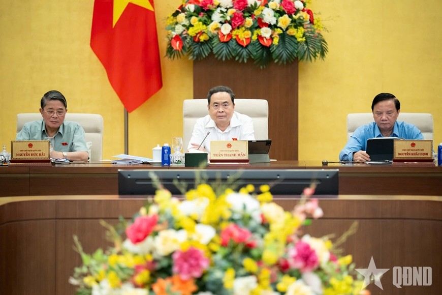 quang-canh-an-ninh-mang-1758681066.jpg