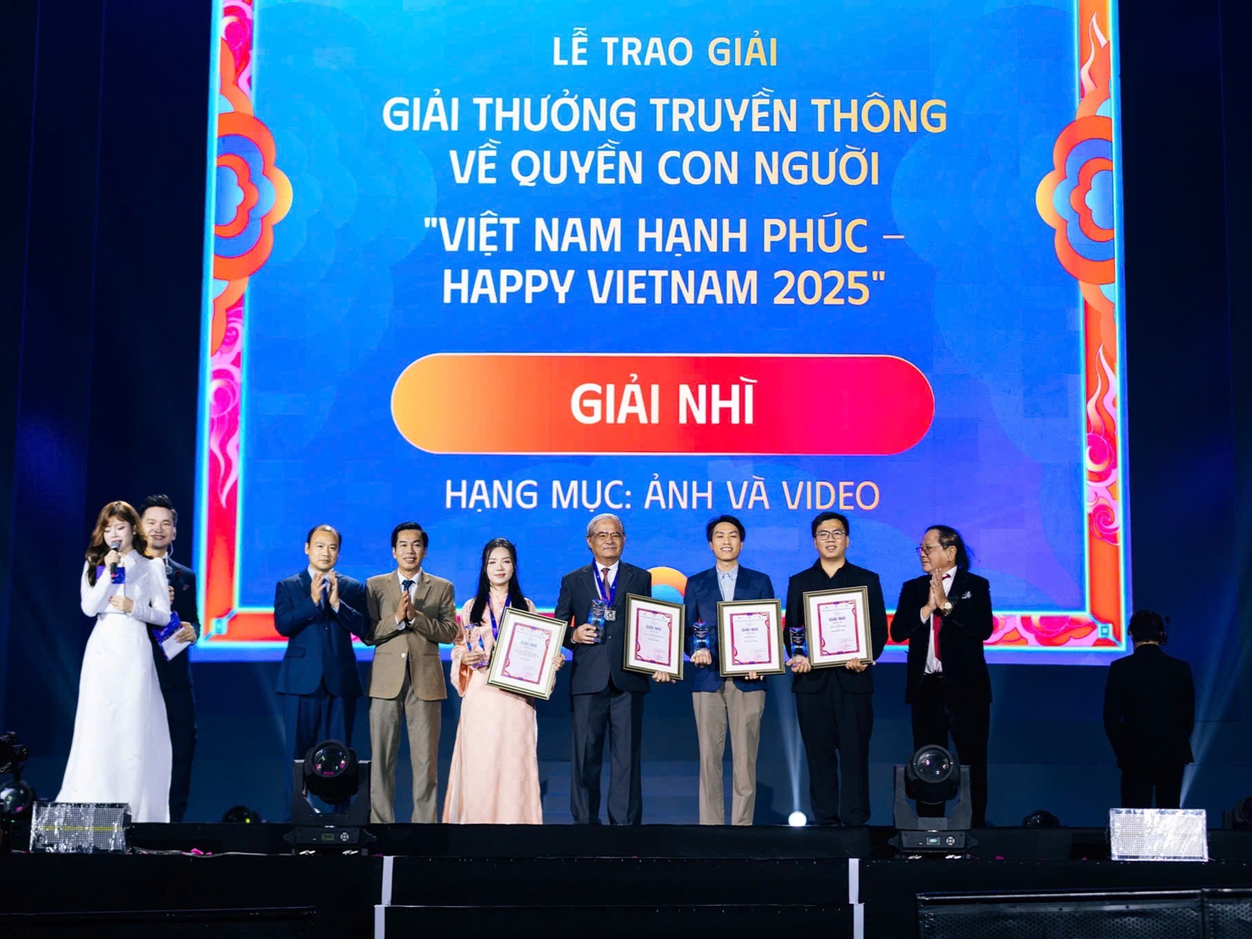 happy-viet-nam-pld-1765064738.jpg