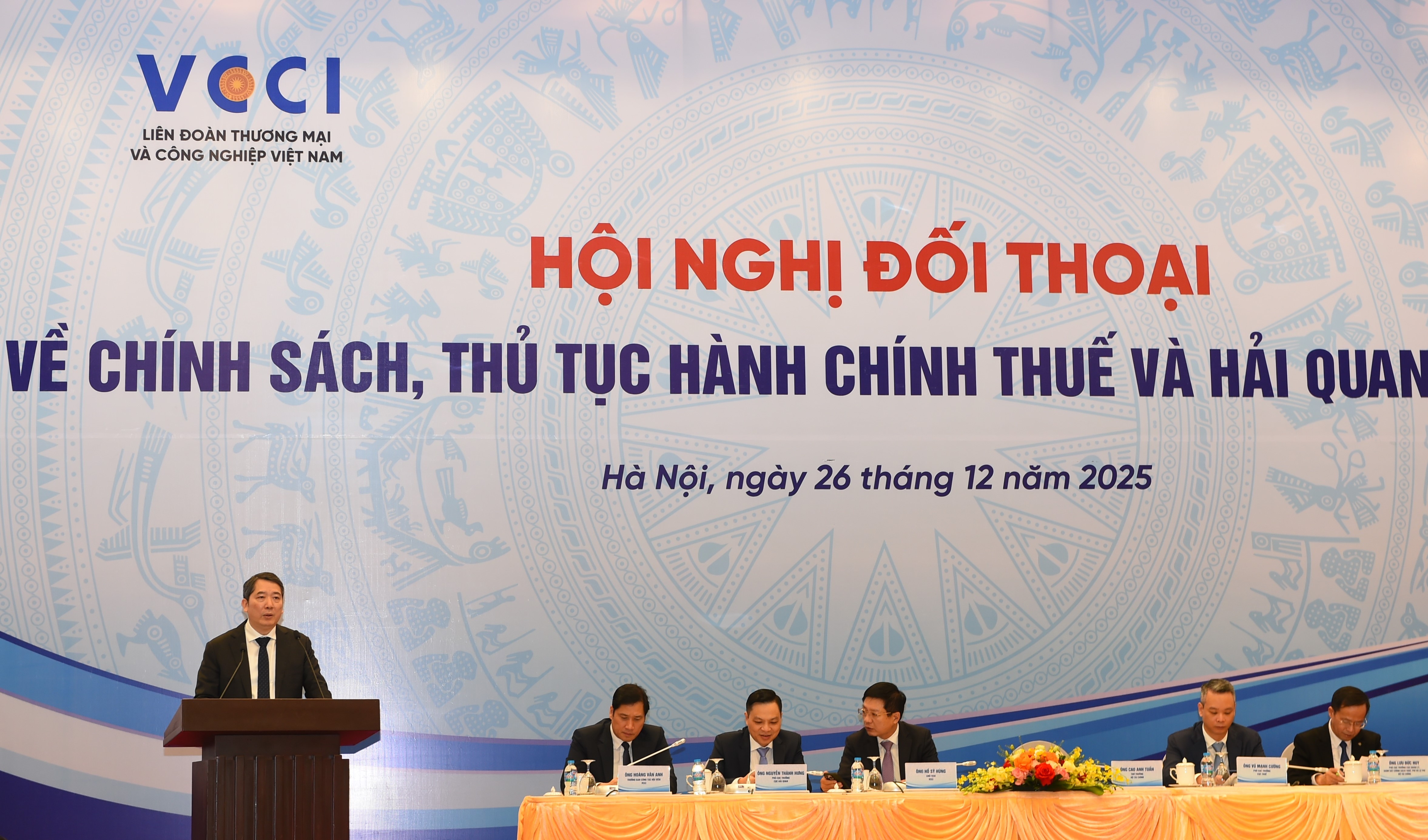 thu-tuc-hanh-chinh-thue-va-hai-quan-pld-1766732083.JPG