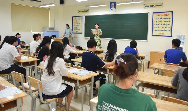 ngo-si-lien-hoan-kiem-1719401988919309853117-1750853393648961299349-1778125726.jpg