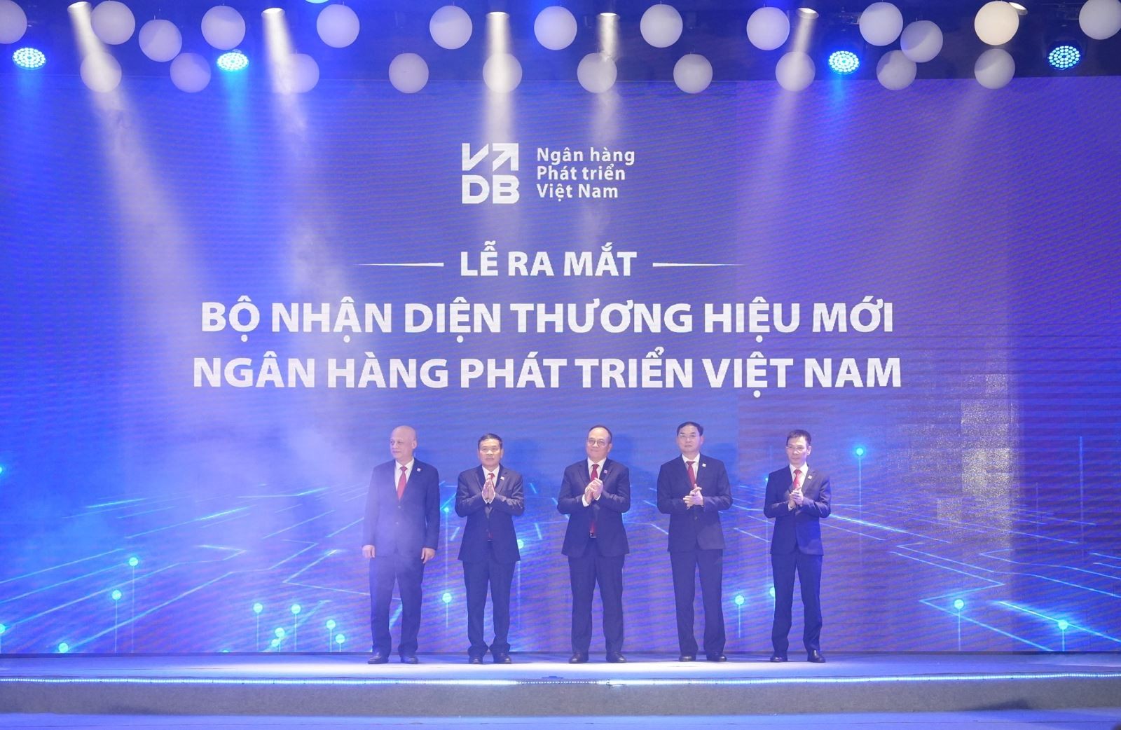 ngan-hang-phat-trien-viet-nam-pld-1778851492.jpg