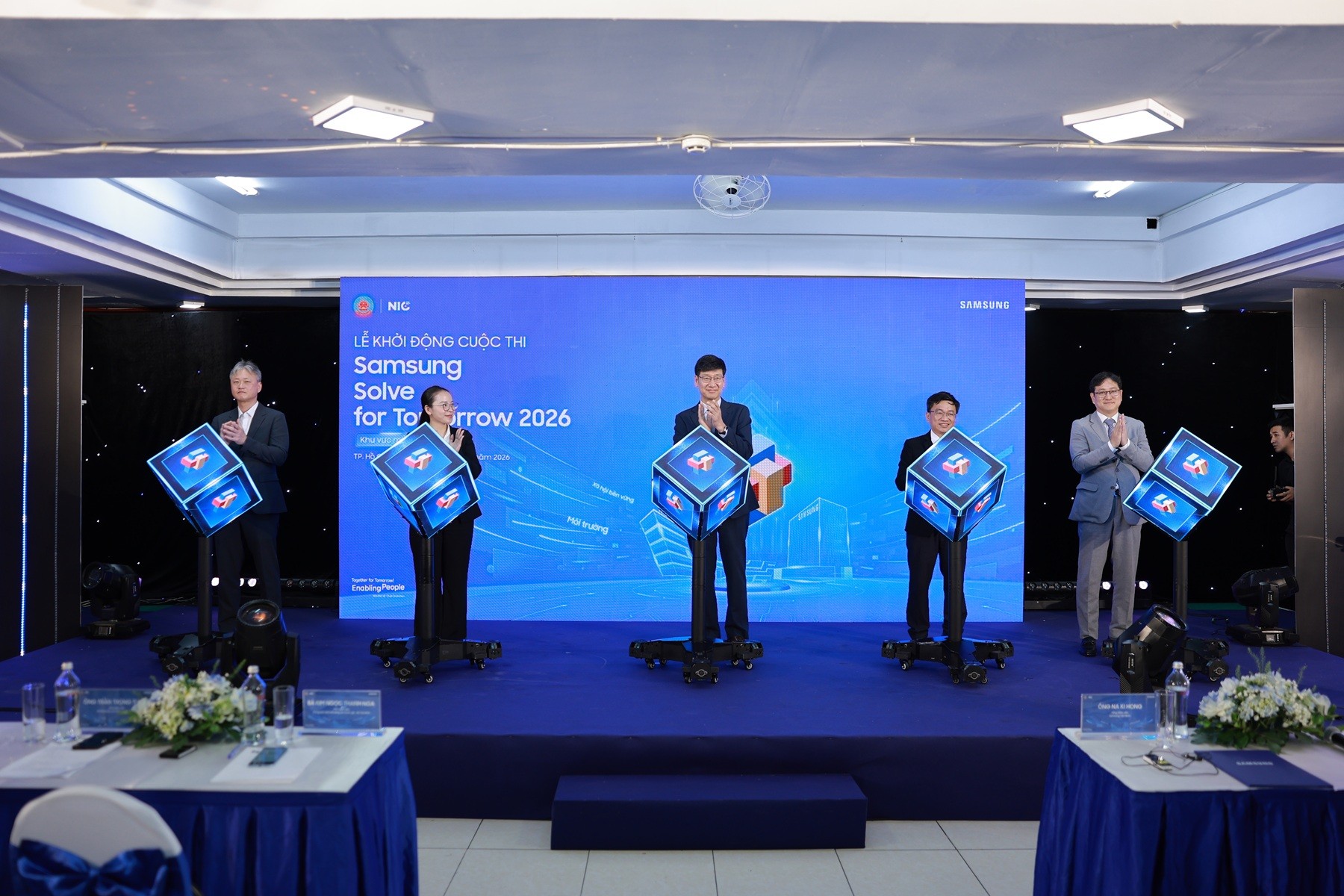 samsung-viet-nam-pld-1779176259.JPG