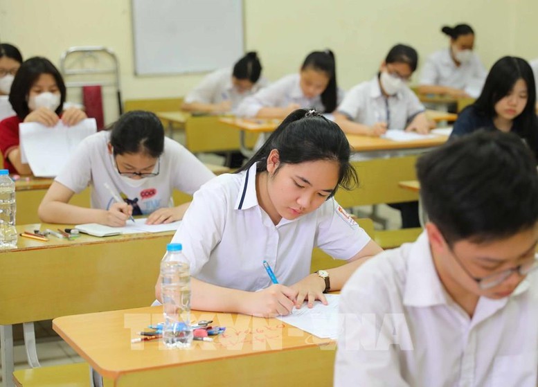 093251-ha-noi-cong-bo-diem-thi-vao-lop-10-thpt-nam-2023-1780390168439451873516-1780458087.jpg