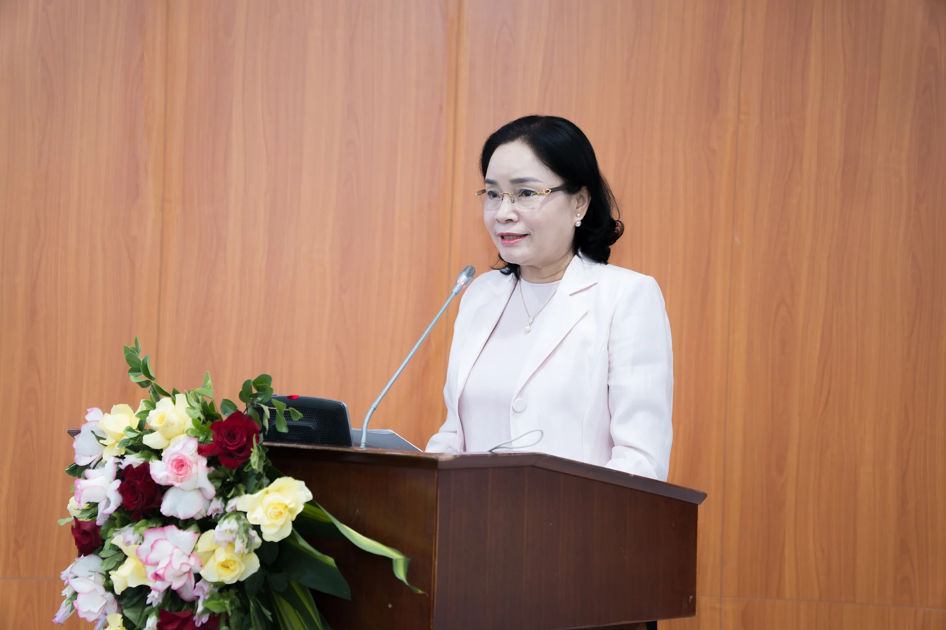 thu-truong-bo-van-hoa-the-thao-va-du-lich-trinh-thi-thuy-pld-1782311025.png