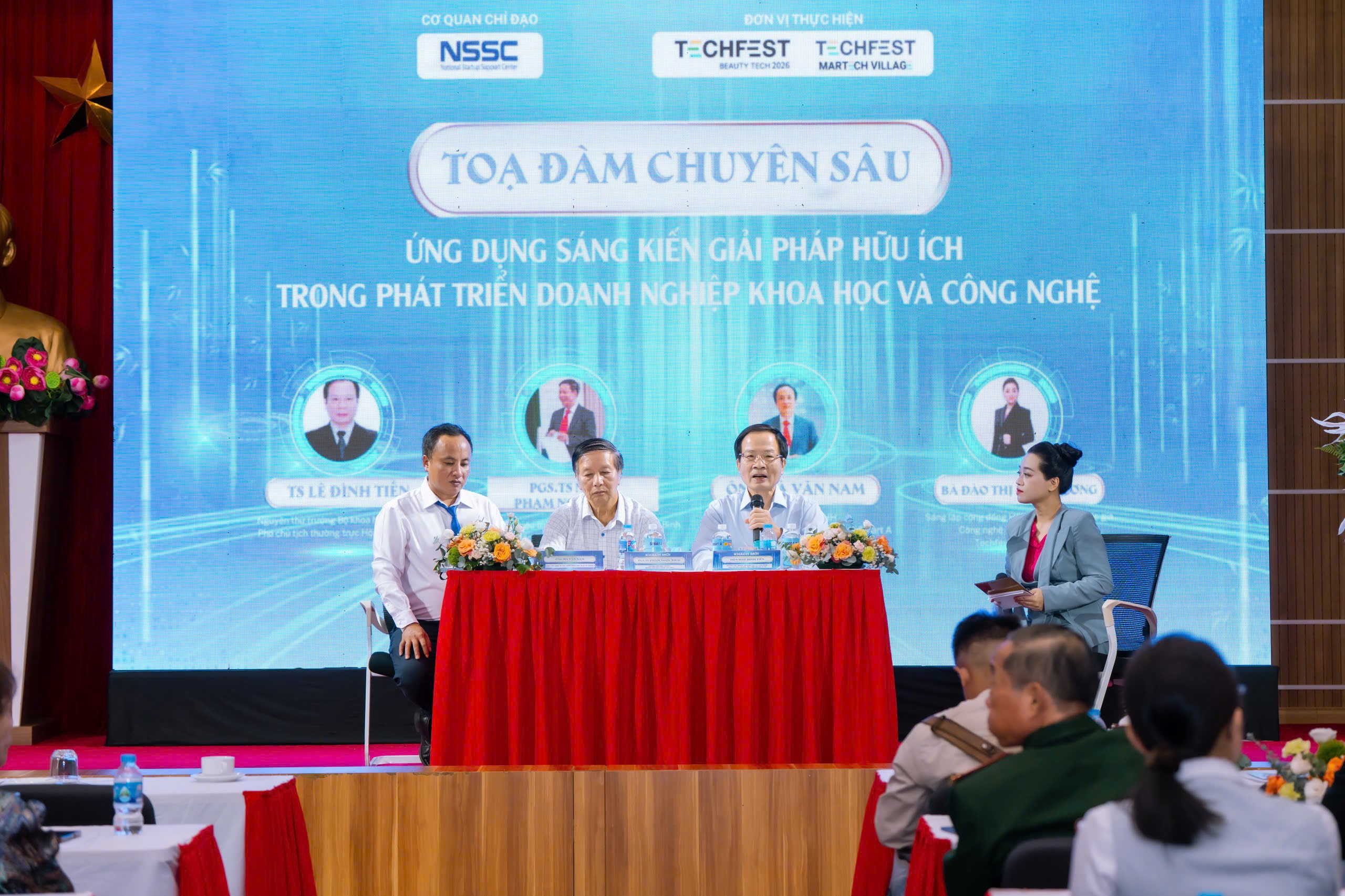 hoi-thao-4-1782381467.jpg