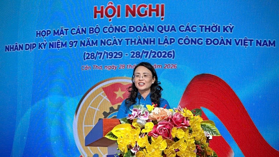 2-1785243391.jpg