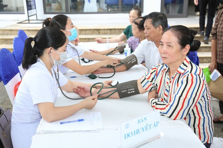 kham-suc-khoe-dinh-ky-1-17857262679081306135857-1785816110.jpg