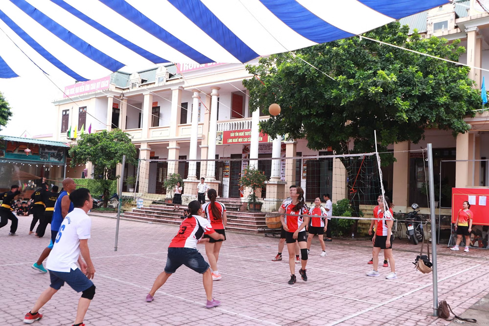 nha-van-hoa-khu-the-thao-pld-1785853285.png