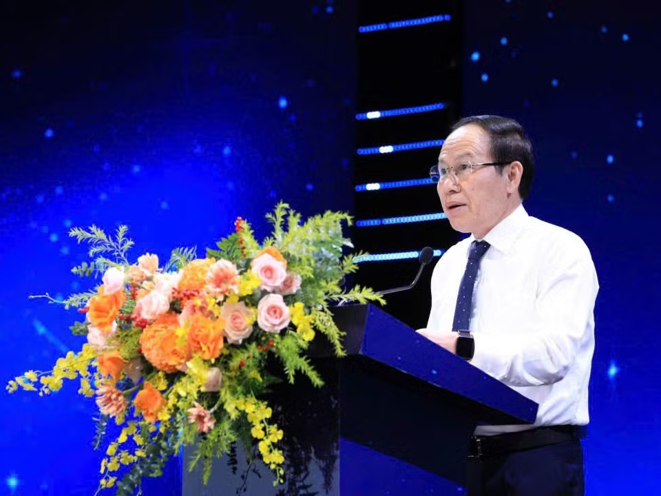 pho-thu-tuong-chinh-phu-le-tien-chau-1790440150.png