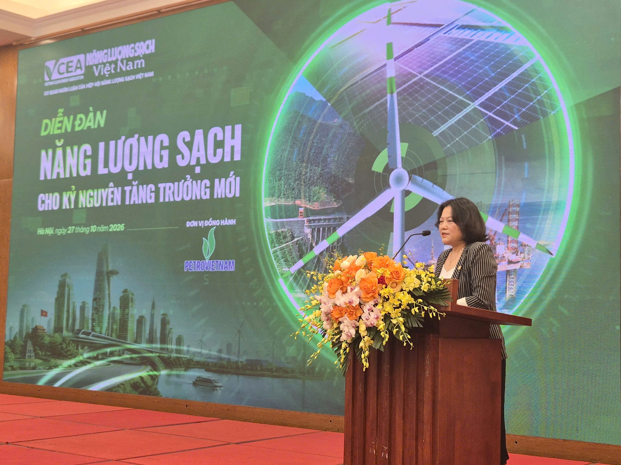 ba-nguyen-thi-thu-huyen-1793113999.jpg