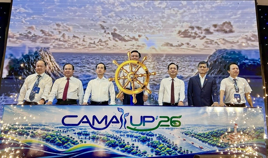 c4-1793361254.jpg