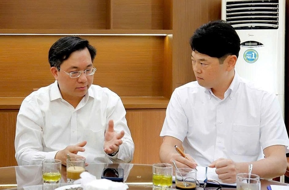 phu-tho-trao-doi-voi-dn-fdi-1780368490.jpg