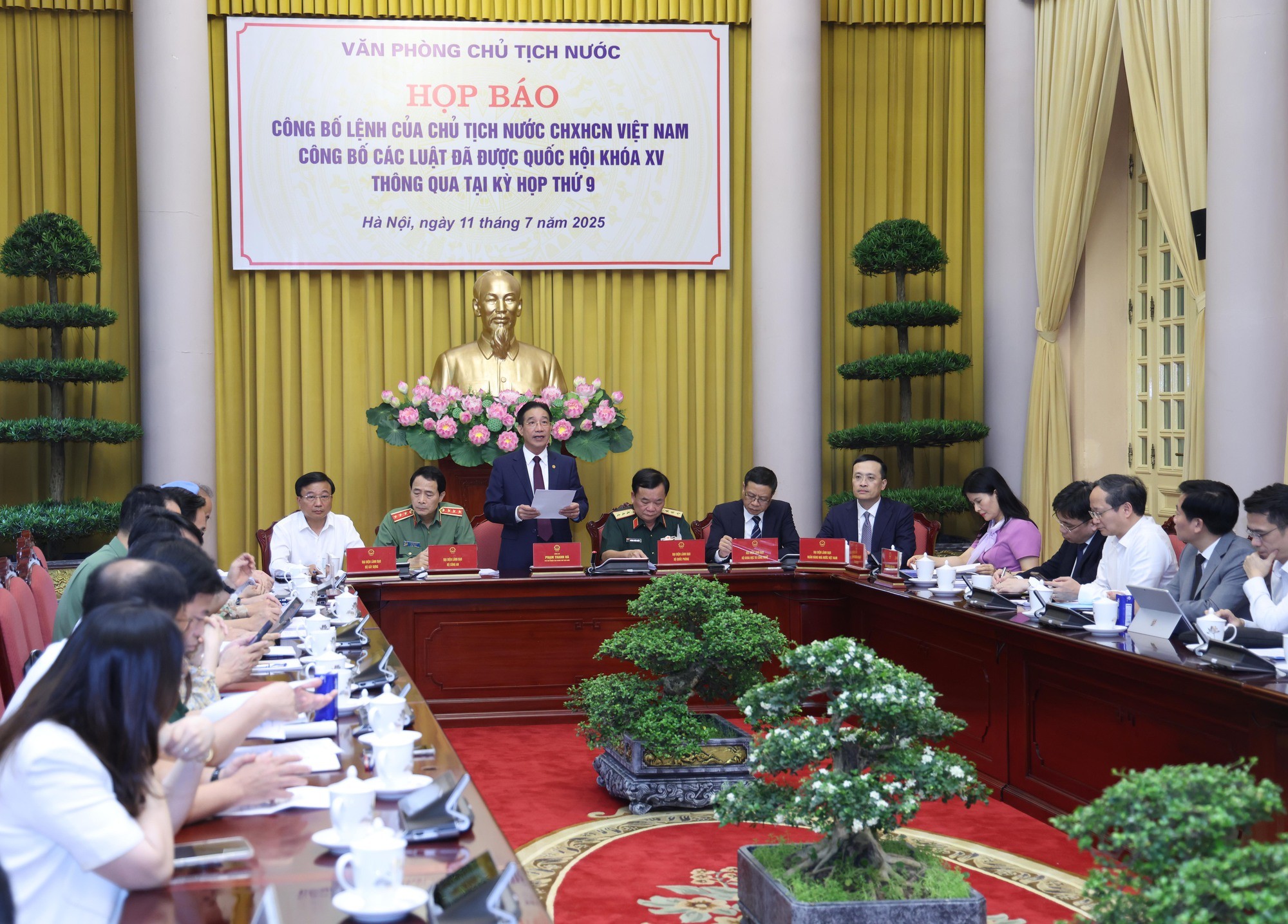 Công bố thêm 9 luật mới: Đột phá thể chế cho ngành đường sắt, năng lượng nguyên tử, công nghệ số