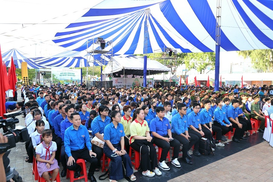 g11-1780291338.jpg