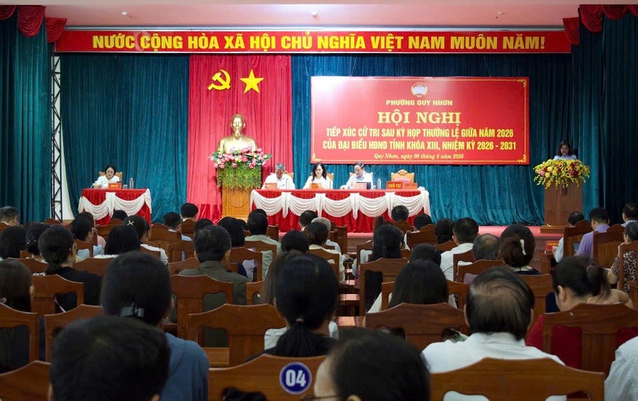 2-1786077931.jpg