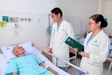Nhồi máu cơ tim cấp có thể gây ngừng tim đột ngột, cảnh báo không chủ quan với triệu chứng nặng ngực, khó thở