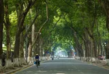 Thời tiết hôm nay (2-10): Bắc Bộ giảm nóng, Nam Bộ có mưa dông