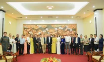 Đoàn doanh nhân Việt Nam chào xã giao Đại sứ quán Việt Nam tại Campuchia