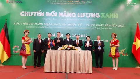 Video Clip Hội thảo: Chuyển đổi năng lượng xanh: Tiềm năng hợp tác quốc tế Việt - Đức - EU thực chất và hiệu quả" (VTC10)
