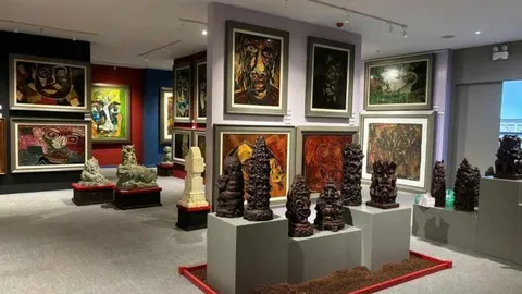 Triển lãm nghệ thuật "Thông Ngỏ" - Họa sĩ Ngô Xuân Bính