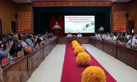 Quảng bá nhãn lồng Hưng Yên với khách quốc tế tại Việt Nam