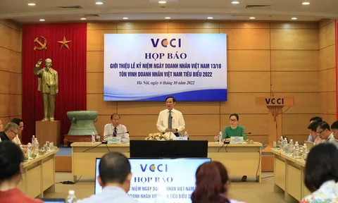 Công bố chuỗi hoạt động ý nghĩa chào mừng Ngày Doanh nhân Việt Nam 13/10
