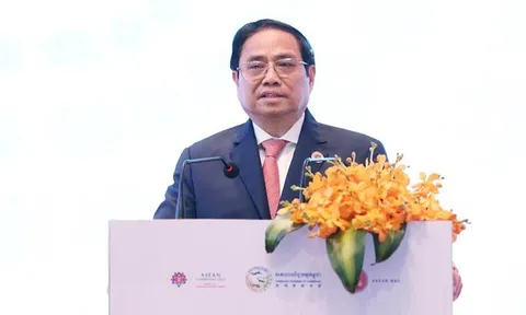 Thủ tướng phát biểu tại hội nghị thượng đỉnh kinh doanh, đầu tư ASEAN