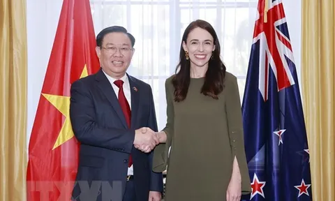 Chủ tịch Quốc hội đề nghị New Zealand xem xét gỡ bỏ rào cản thương mại