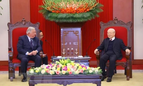 Tổng Bí thư Nguyễn Phú Trọng tiếp Chủ tịch Thượng viện Pháp