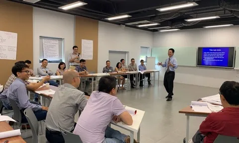 Phê duyệt đề án bồi dưỡng nâng cao năng lực đội ngũ cán bộ, công chức lãnh đạo, quản lý trẻ và cán bộ lãnh đạo, quản lý nữ