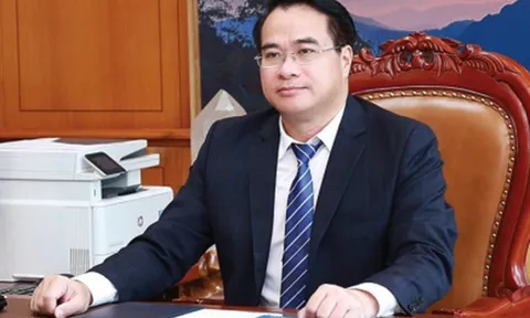 Bắt Cục trưởng Cục Đăng kiểm Việt Nam Đặng Việt Hà