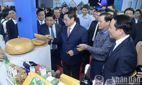 Liên kết - Đột phá từ kinh tế biển - Phát triển nhanh và bền vững