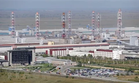 Bloomberg: Mỹ sắp áp thuế 200% đối với nhôm nhập khẩu từ Nga